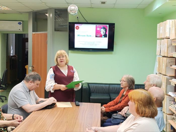 клуб Гуляев.jpg клуб Гуляев.jpg