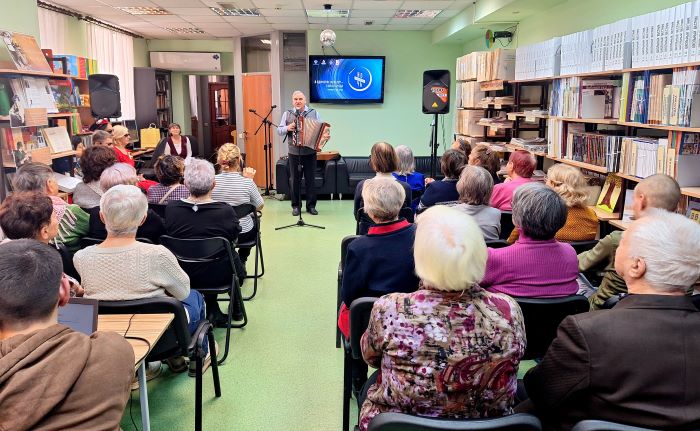 Пётр Исакович.jpg